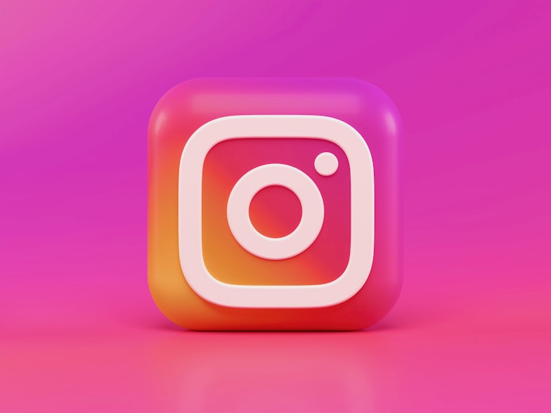 Ghosting Social Media: How to Stay Social, Not Tracked